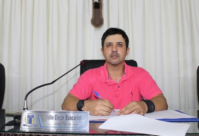 Vereador solicita à Prefeitura informações sobre o término de contrato da obra Escola Municipal EMEIF Fermino Mendes da Silva