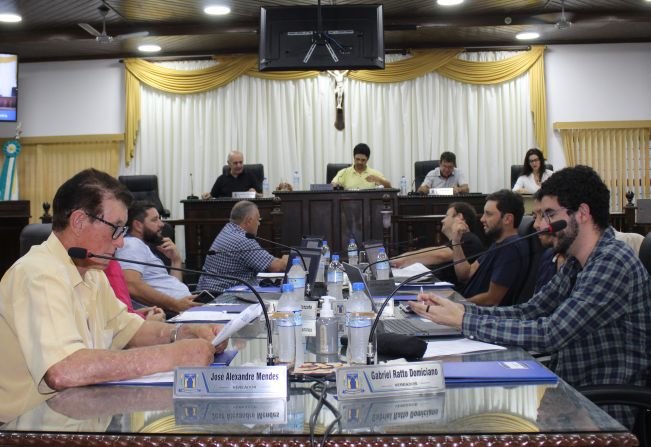 Câmara de São Miguel Arcanjo realiza 38ª Sessão Ordinária, 65ª e 66ª Sessões Extraordinárias de 2022