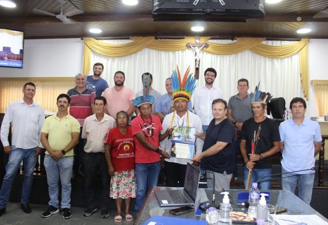 Vereadores fazem Moção para homenagear indígenas