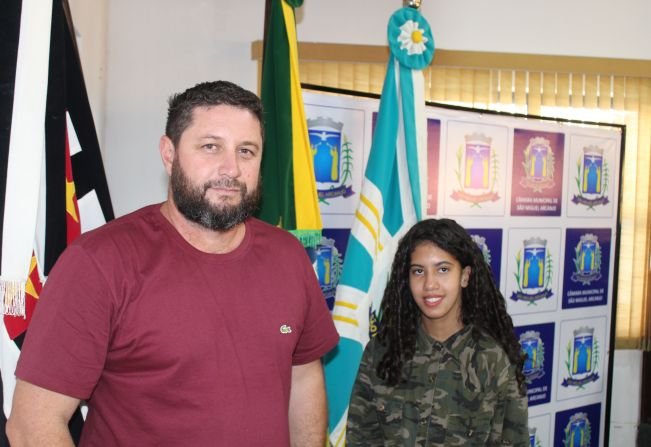 Câmara contrata dois novos estagiários