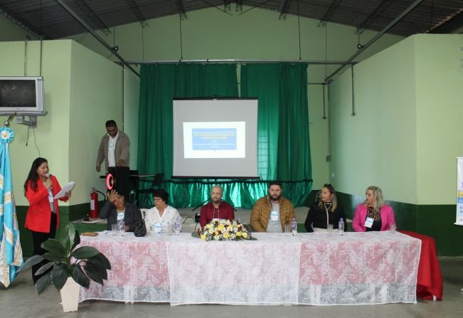 Câmara de São Miguel Arcanjo participa da XIV conferência Municipal de Assistência Social