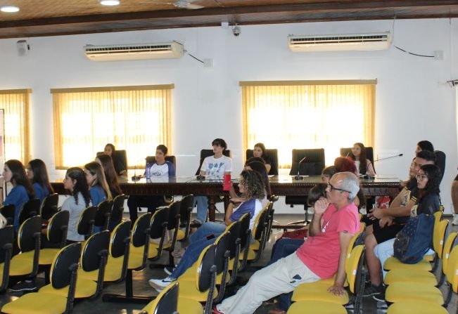 Parlamento Jovem Realiza 2ª Sessão Ordinária de 2023